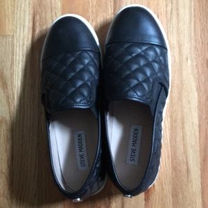 Womens size 7.5 black steve madden shoes